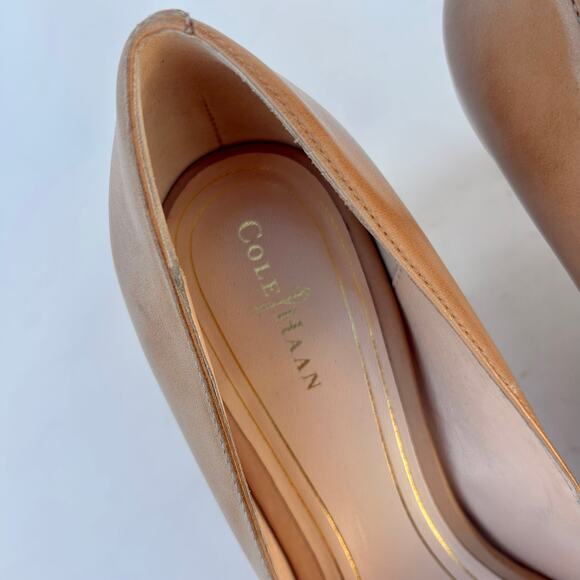 Cole Haan Chelsea Low Pump Heels Nude Tan Classic Leather Sandstone 9 - Picture 2 of 13